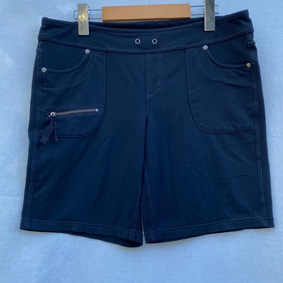 Athleta Pants - Athleta Shorts